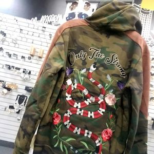 Meet your Posher, Candace